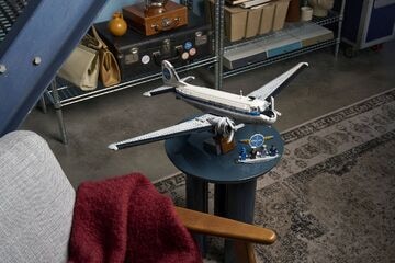LEGO® Douglas™ DC-3™ PAN AM® Airliner