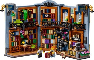 LEGO® Bookstore: Book Nook