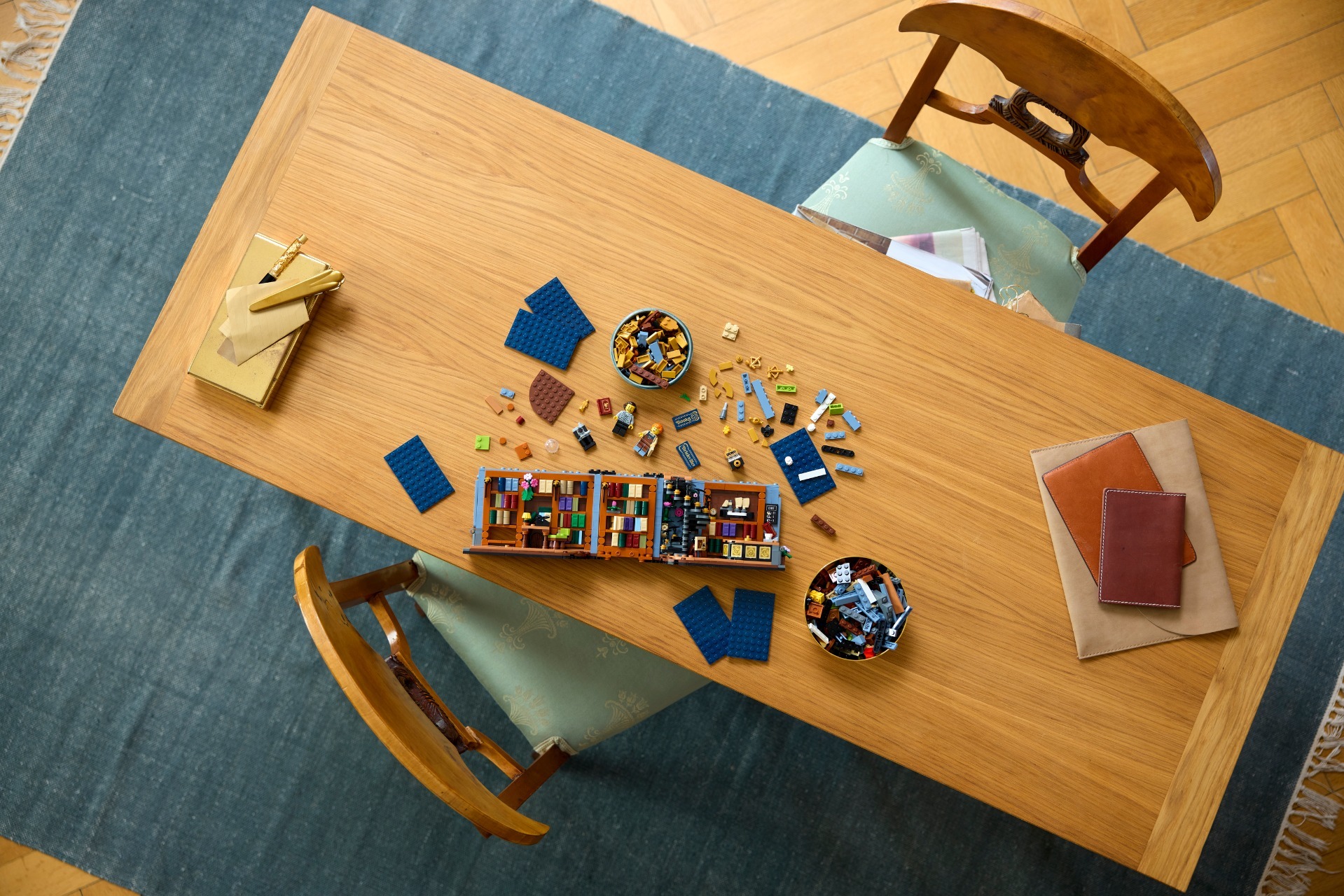 LEGO® Bookstore: Book Nook