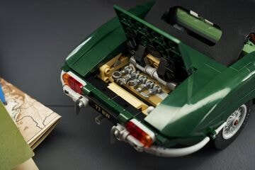 LEGO® Jaguar E-Type