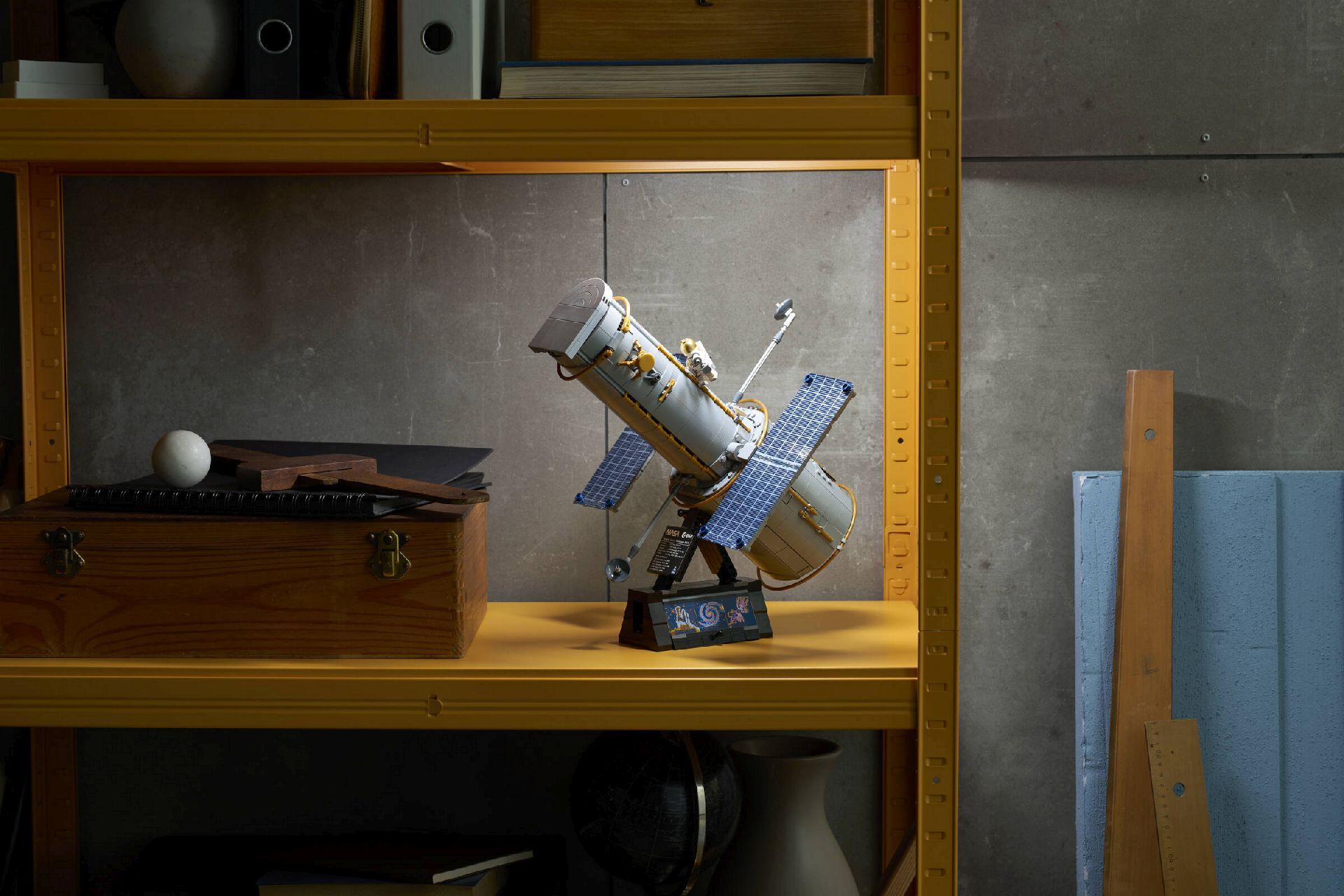 LEGO® Hubble Space Telescope