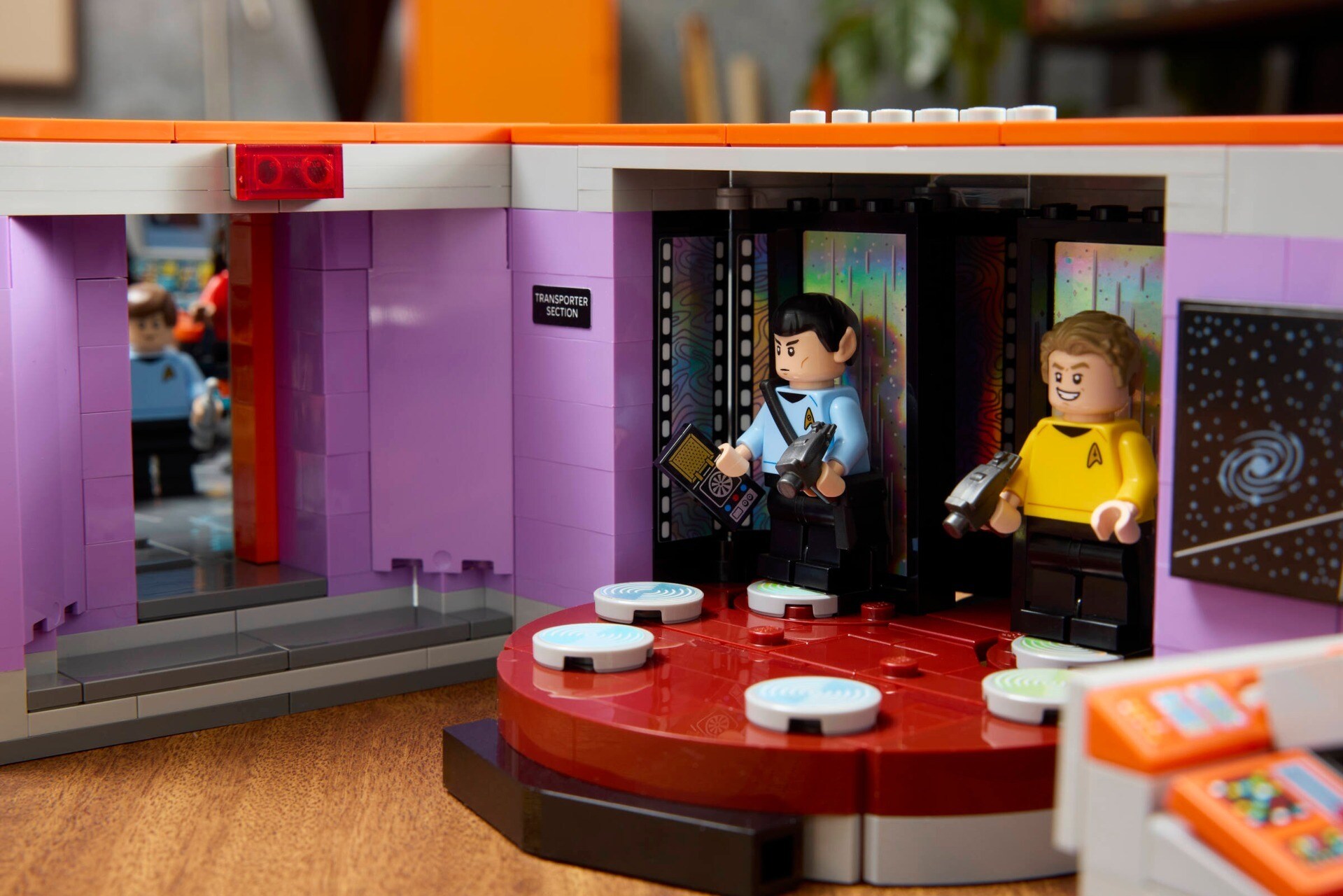 LEGO® Star Trek: U.S.S. Enterprise NCC-1701™ Bridge