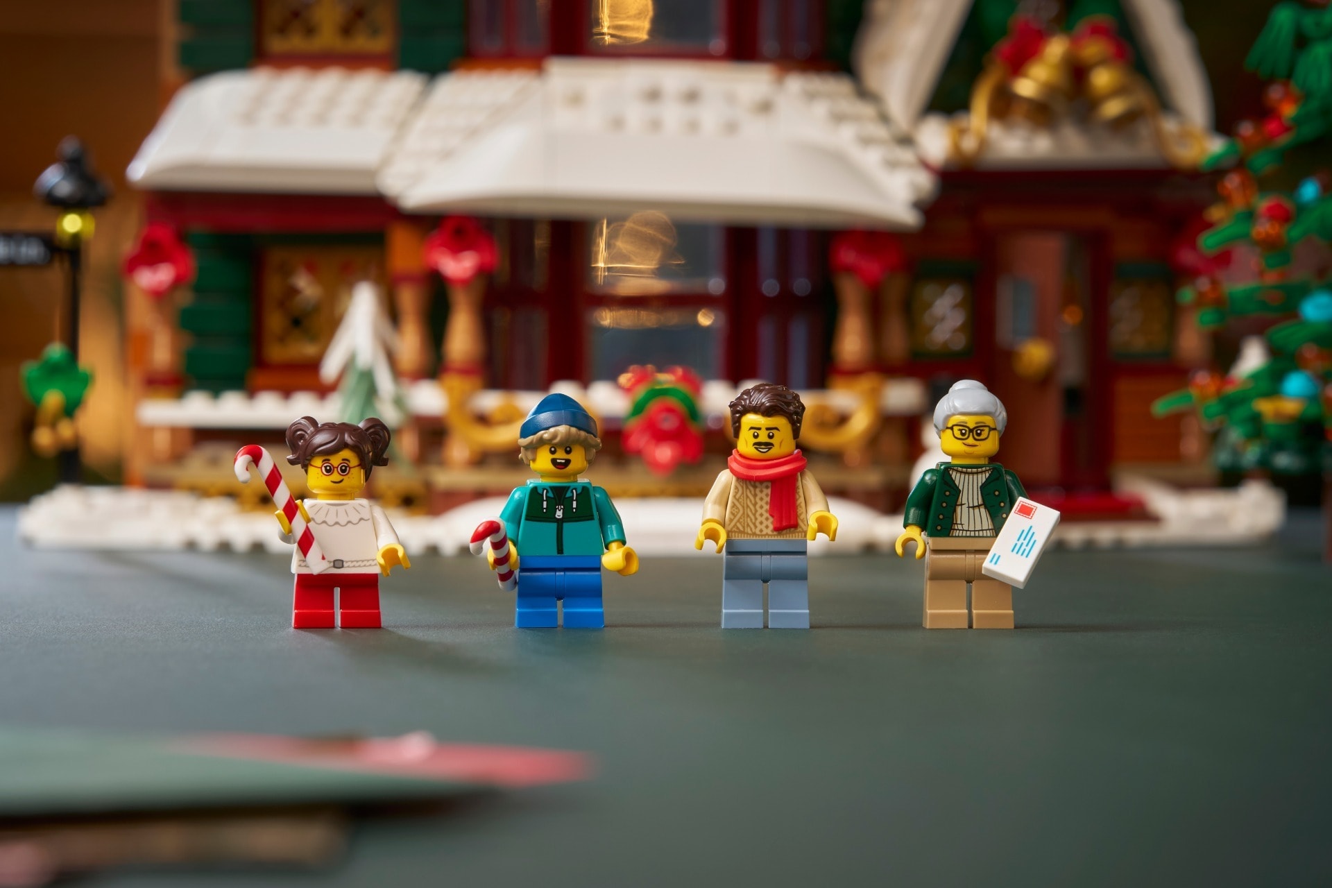LEGO® Holiday House