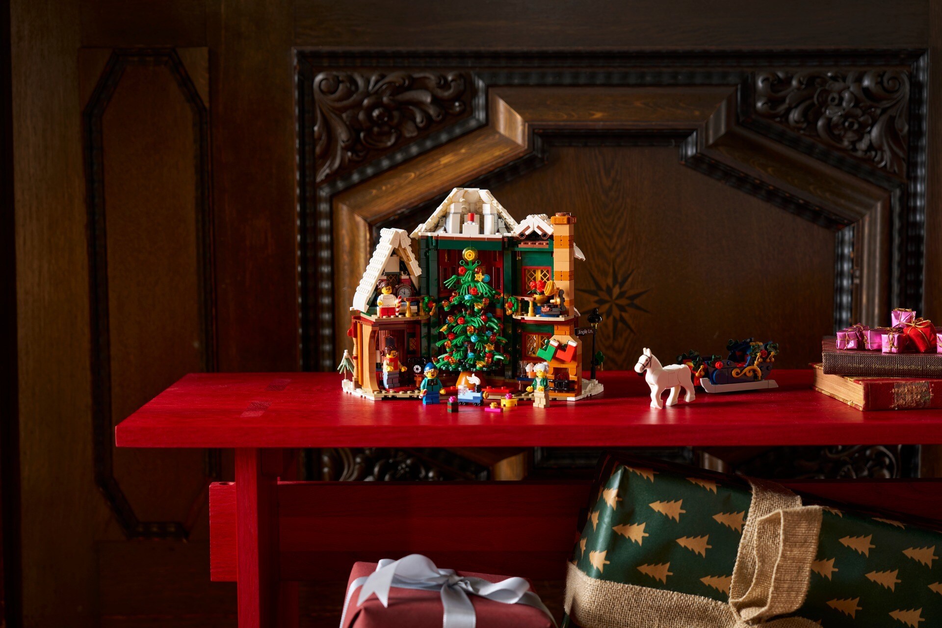 LEGO® Holiday House