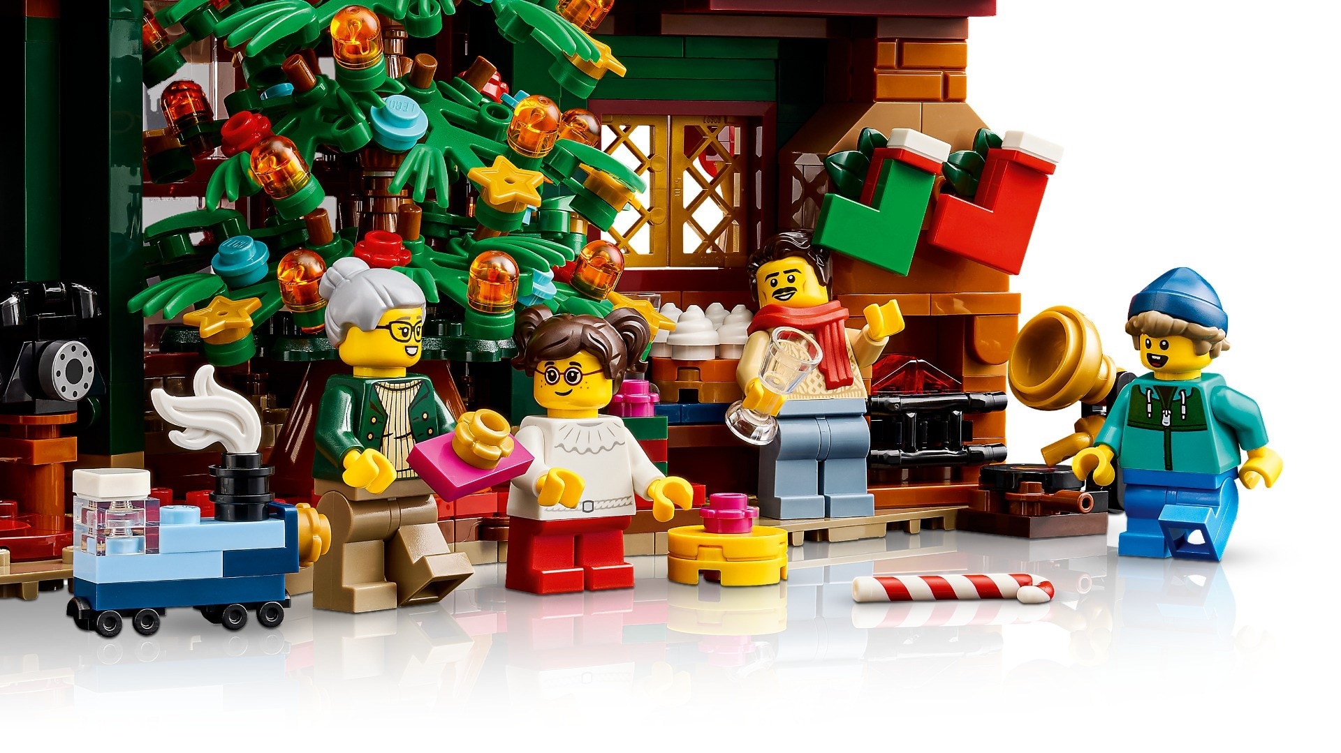 LEGO® Holiday House