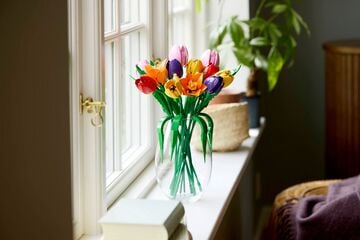 LEGO® Tulip Bouquet