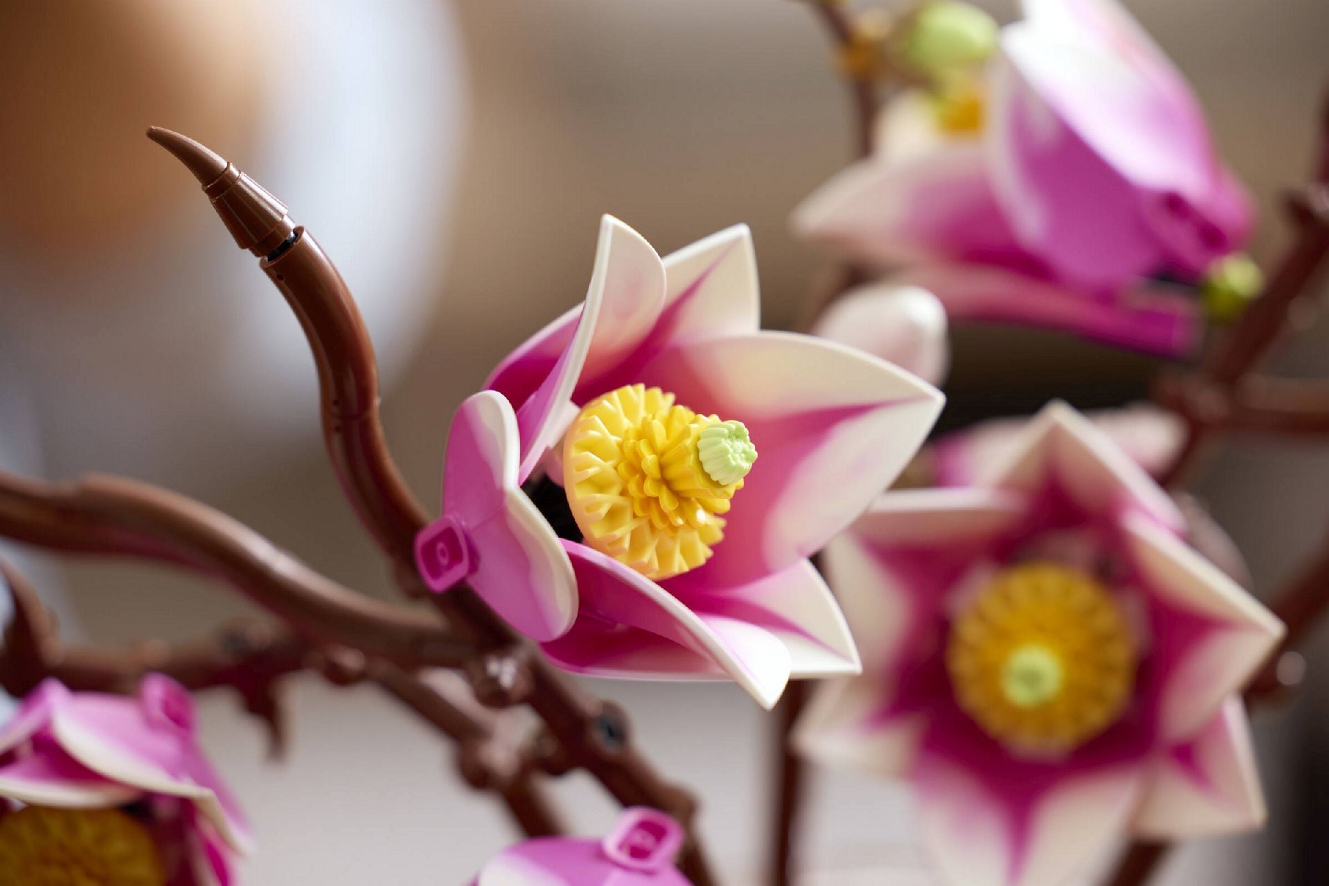 LEGO® Magnolia Branches