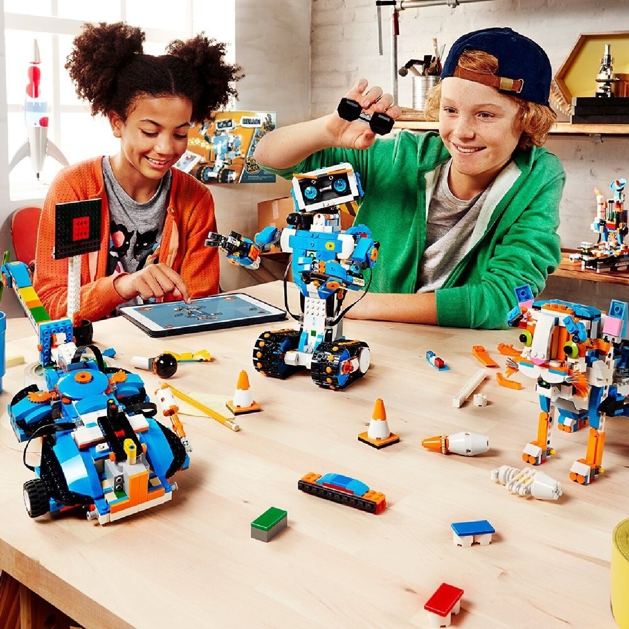 LEGO® BOOST Creative Toolbox