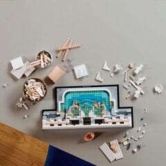 LEGO® Trevi Fountain