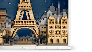 LEGO® Paris – City of Love