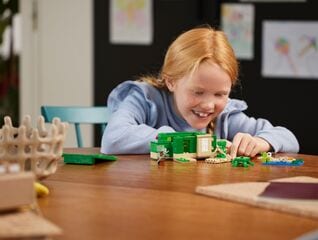 LEGO® The Turtle Beach House