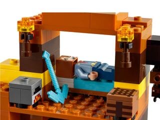 LEGO® The Badlands Mineshaft
