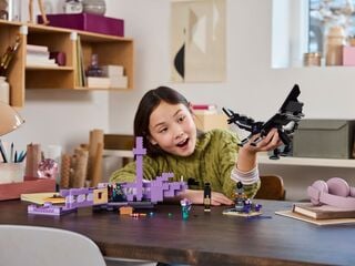 LEGO® The Ender Dragon and End Ship
