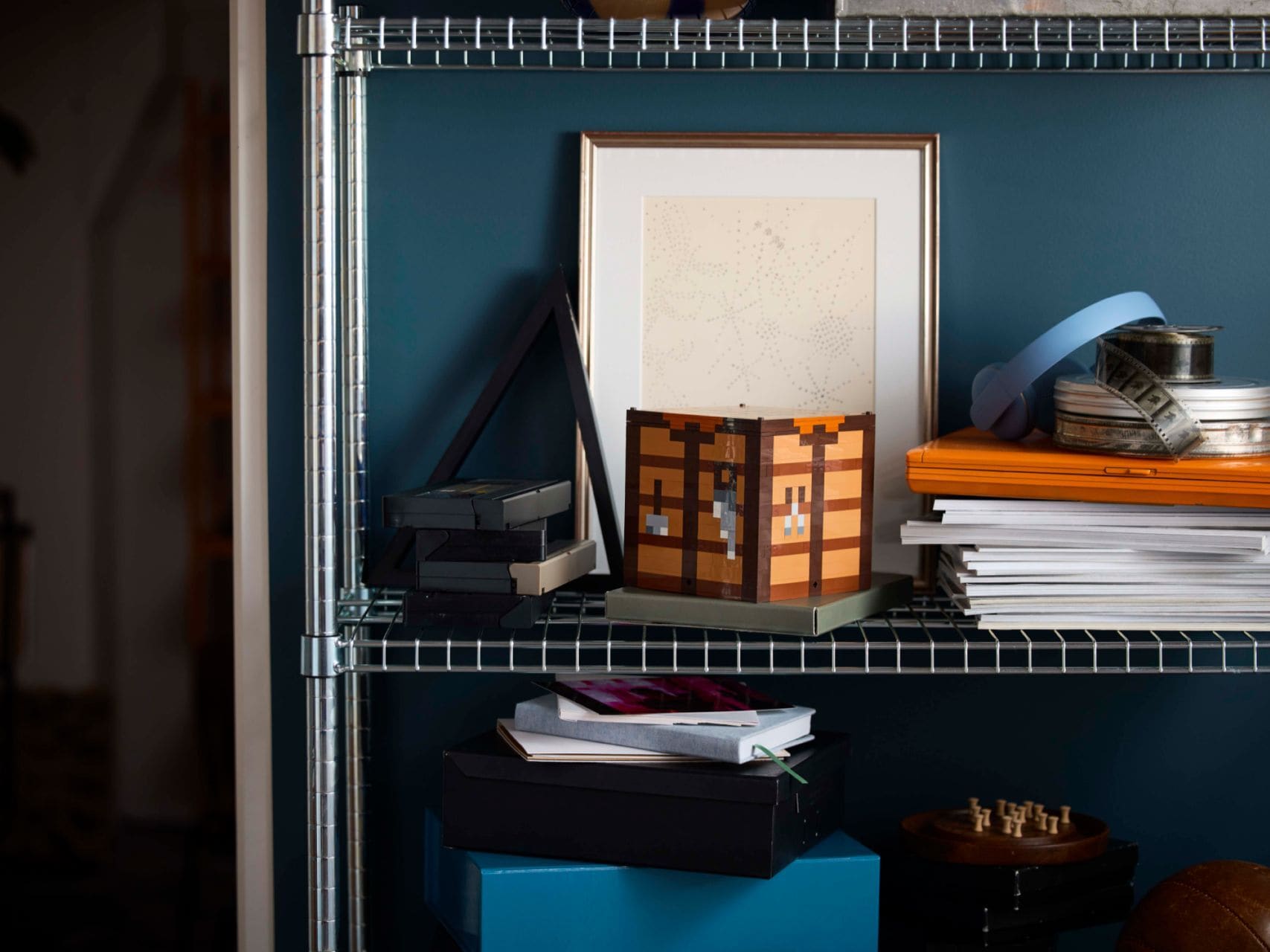 LEGO® The Crafting Table