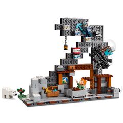 LEGO® The Pickaxe Mine