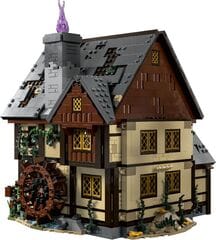 LEGO® Disney Hocus Pocus: The Sanderson Sisters' Cottage
