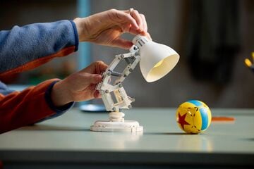 LEGO® Disney Pixar Luxo Jr.