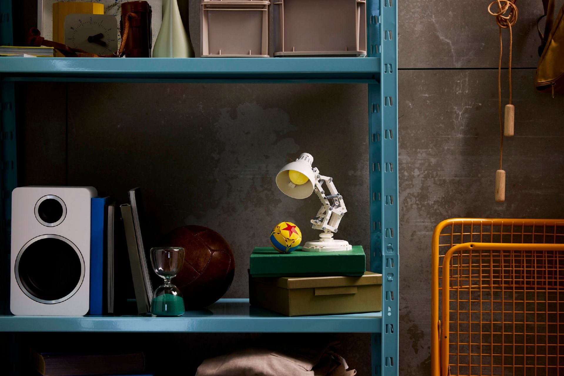 LEGO® Disney Pixar Luxo Jr.