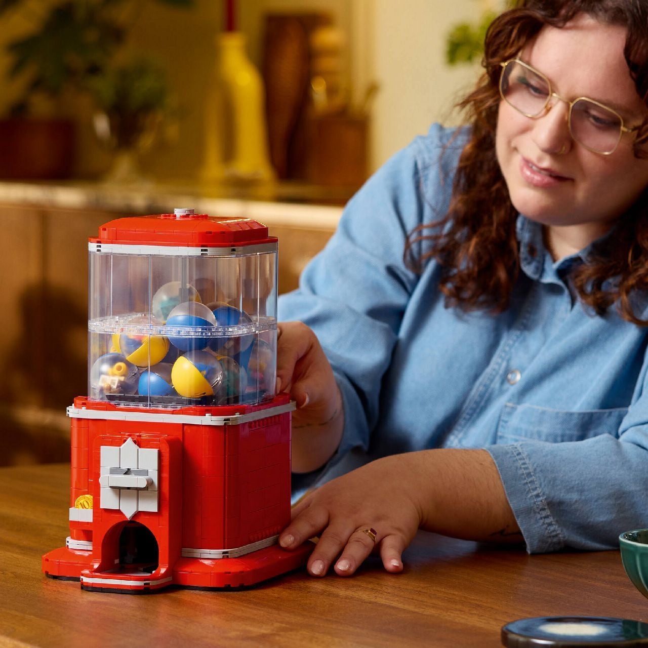 LEGO® Minifigure Vending Machine