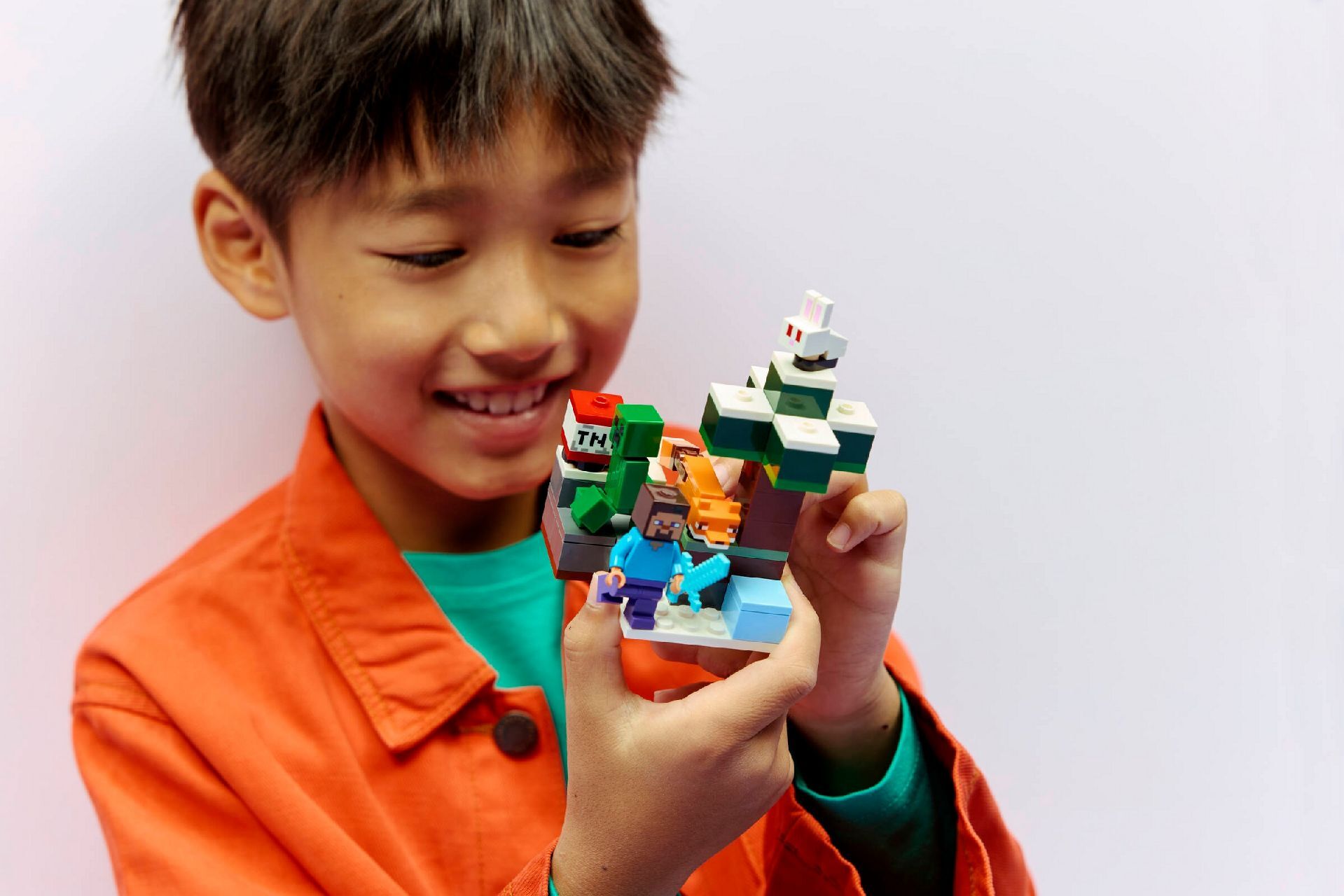 LEGO® Steve's Taiga Adventure