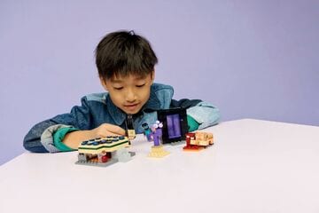 LEGO® Nether & End Portal Journey