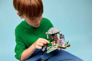 LEGO® The Pale Garden