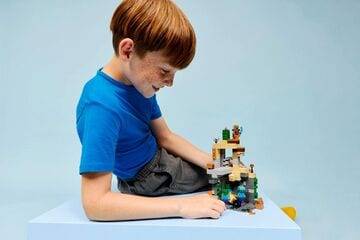 LEGO® Zombie Dungeon