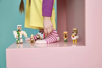 LEGO® Chicken Jockey Desert Attack