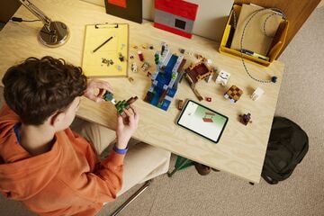 LEGO® Ghast Station