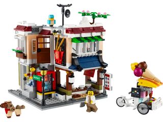 LEGO® Downtown Noodle Shop
