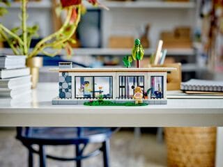 LEGO® Modern House