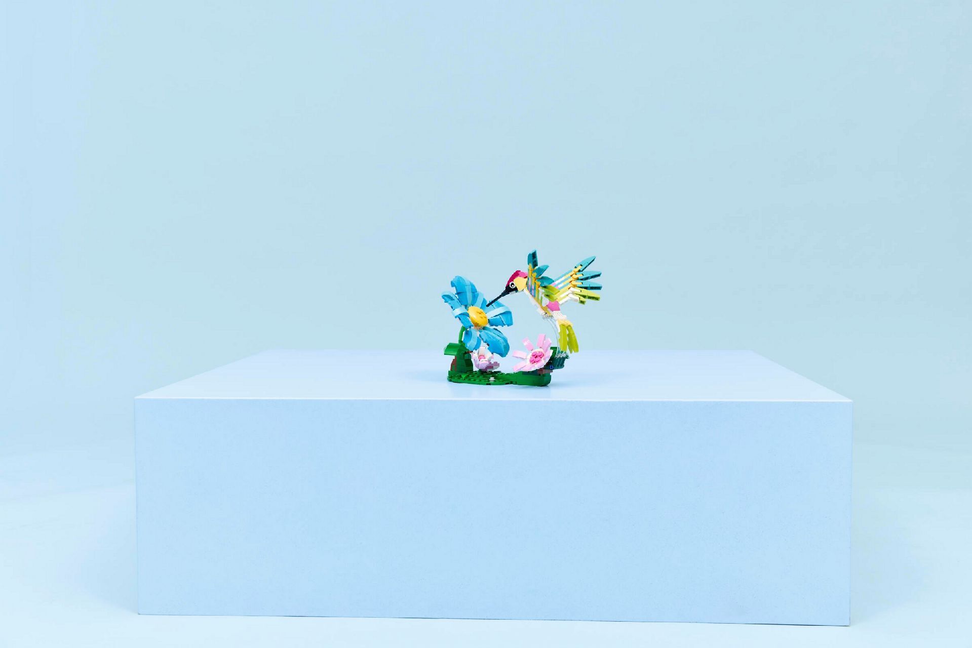 LEGO® Wild Animals: Colorful Hummingbird