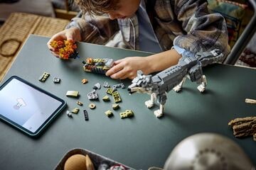 LEGO® Forest Animals: Gray Wolf