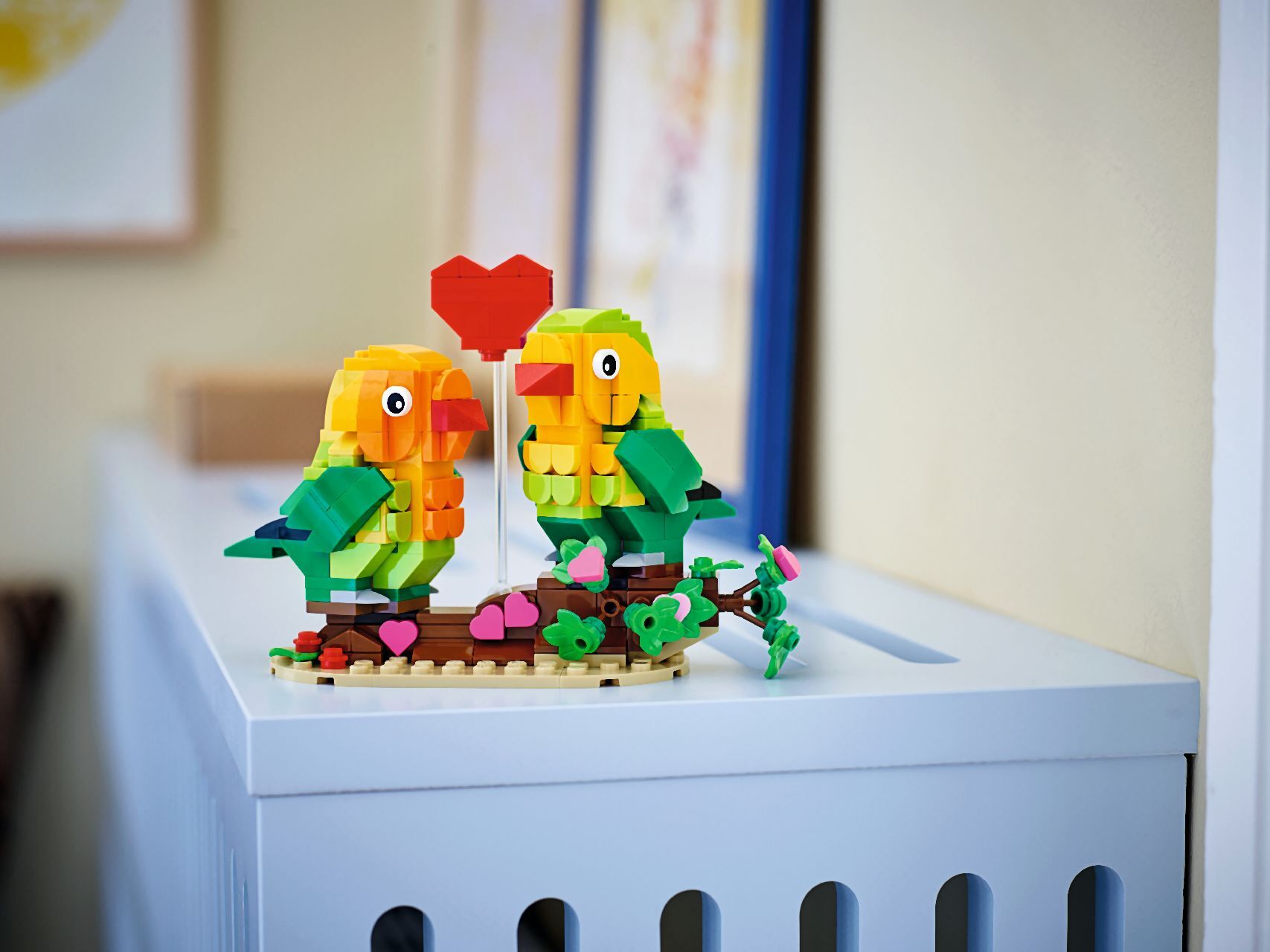 LEGO® Valentine Lovebirds