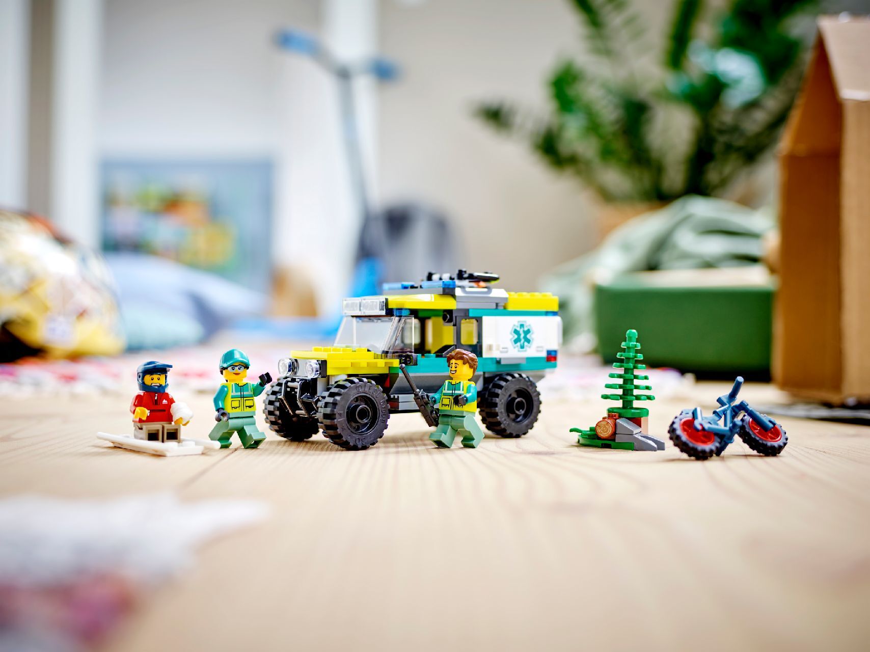 LEGO® 4x4 Off-Road Ambulance Rescue