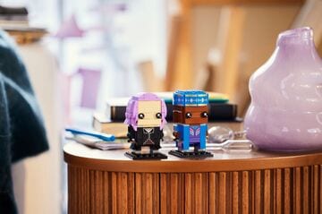 LEGO® Kingsley Shacklebolt™ & Nymphadora Tonks™