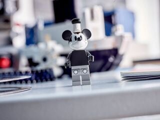 LEGO® Mini Steamboat Willie