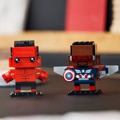 LEGO® Captain America & Red Hulk Figures