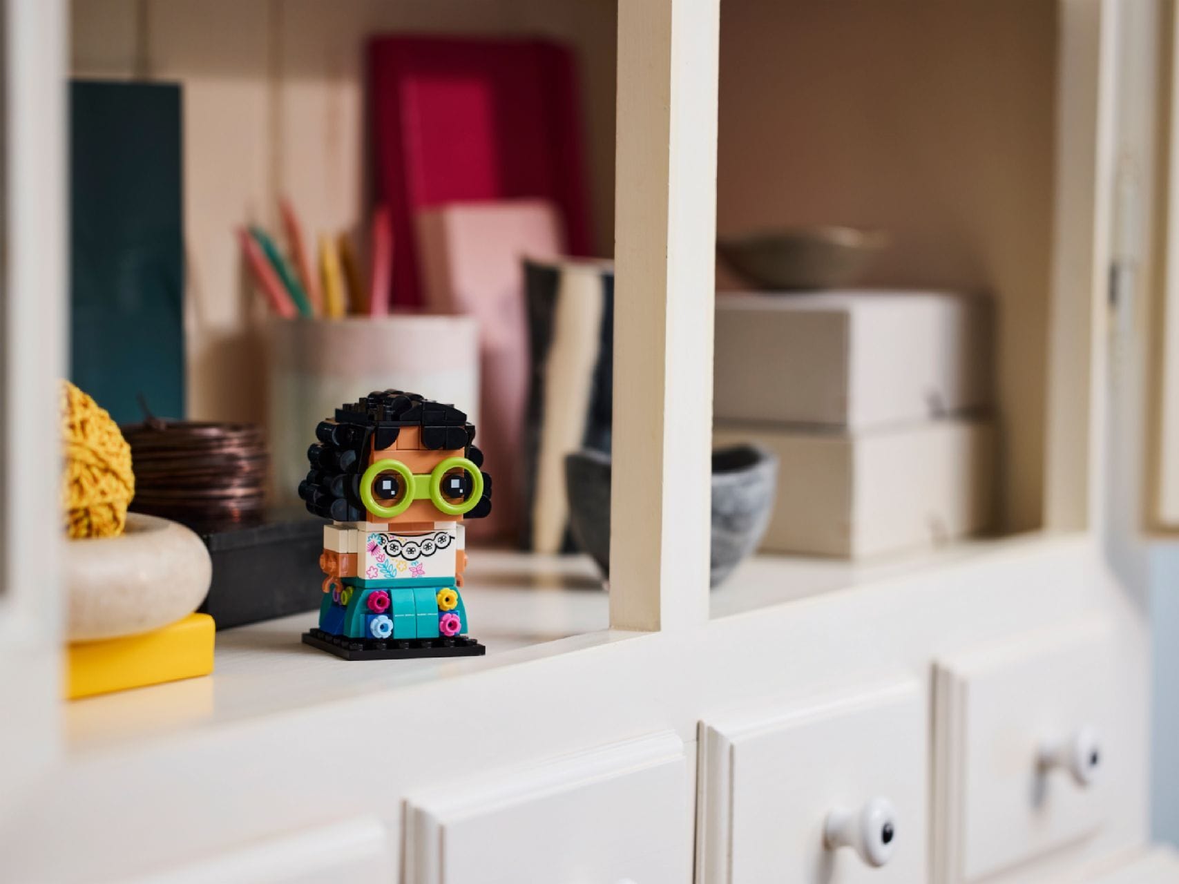 LEGO® Mirabel Madrigal