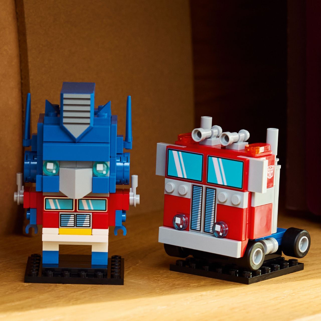 LEGO® Optimus Prime Robot & Vehicle