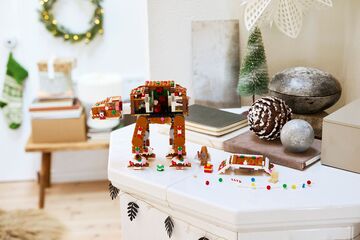LEGO® Gingerbread AT-AT™ Walker
