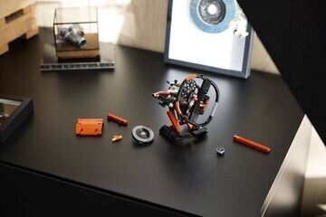 LEGO® Koenigsegg Sadair's Spear Steering Wheel