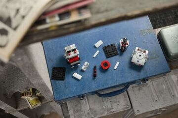 LEGO® Megatron Robot & Vehicle