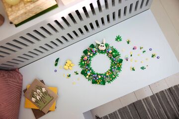 LEGO® Spring Wreath