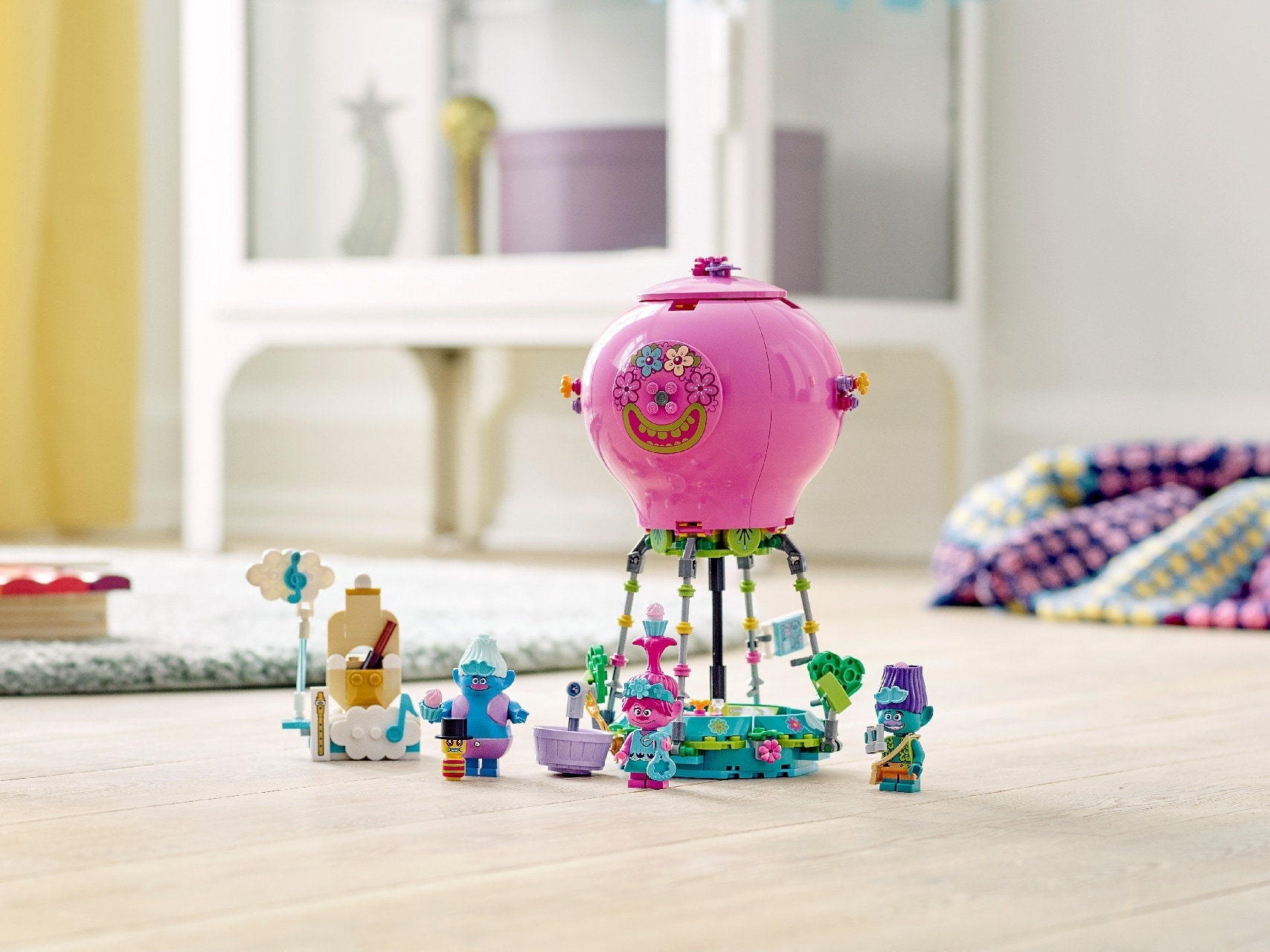 LEGO® Poppy's Hot Air Balloon Adventure Official LEGO® BH