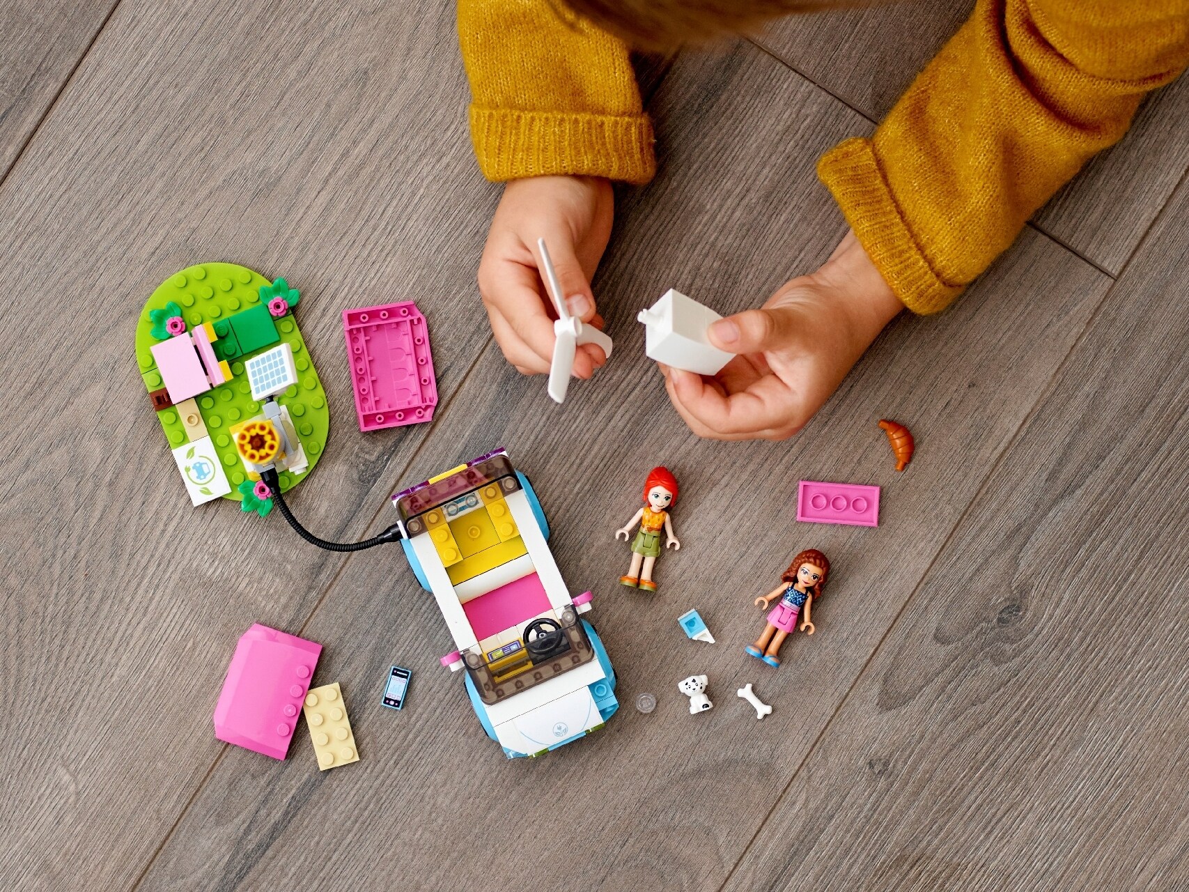 LEGO® Friends Olivia's Electric Car