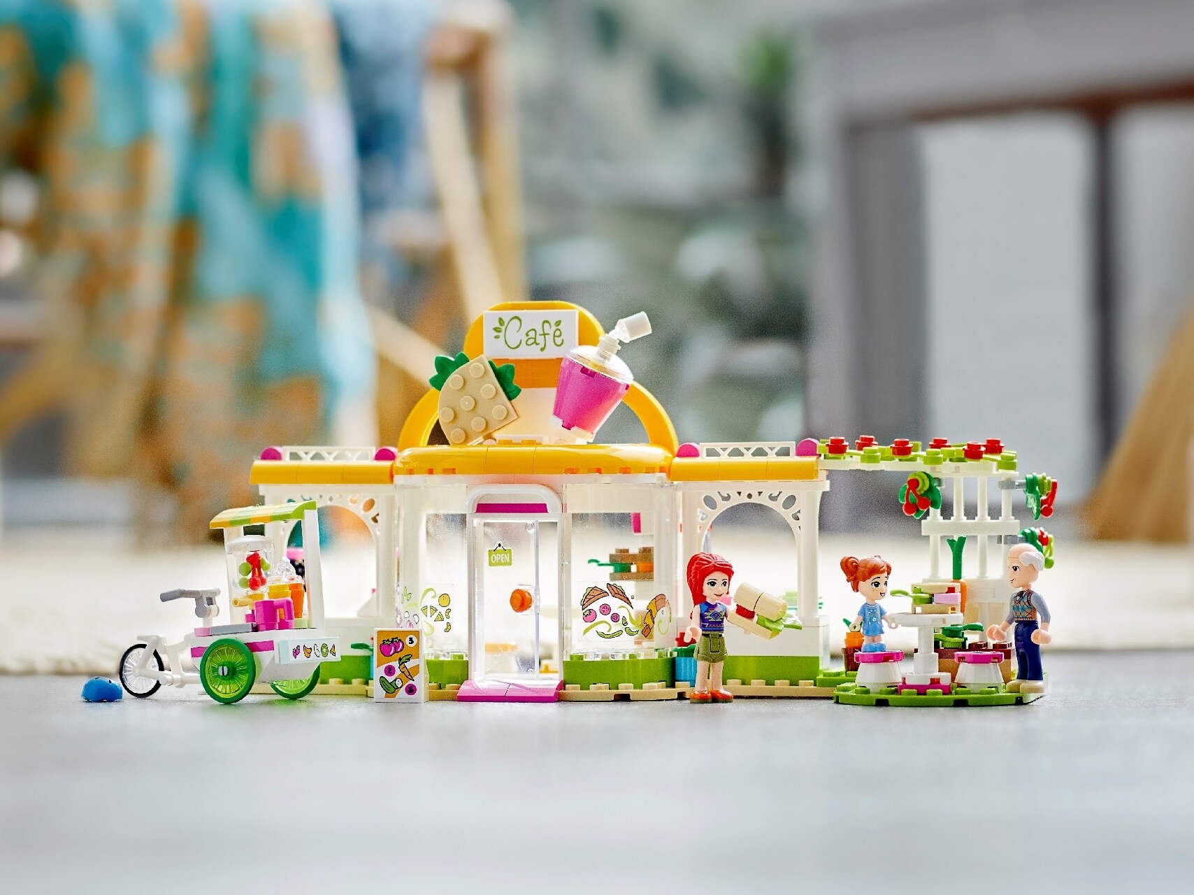LEGO® Friends Heartlake City Organic Café