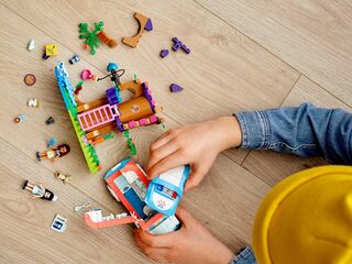 LEGO® Friends Vet Clinic Ambulance