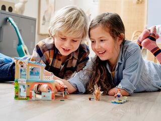 LEGO® Friends Heartlake City Vet Clinic
