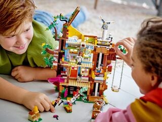 LEGO® Friendship Tree House